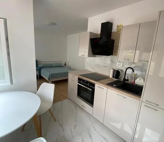 Paula Apartman